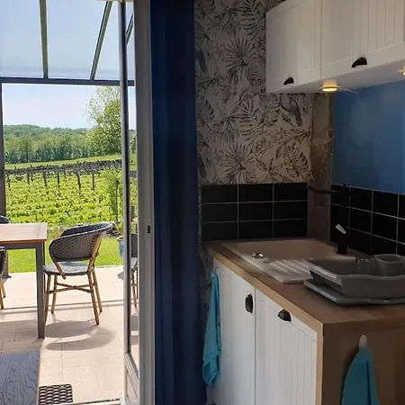 A Montvalent, Proche Rocamadour, Adult Only