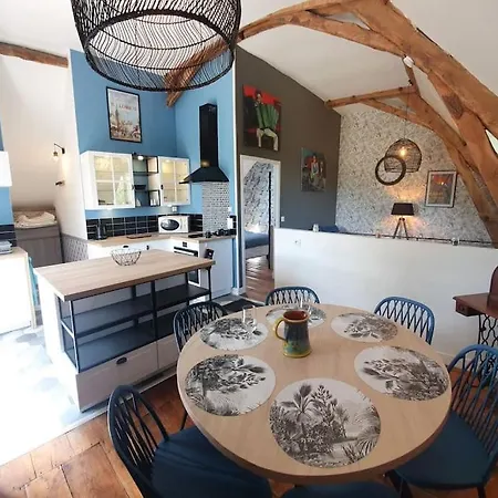 A Montvalent, Proche Rocamadour, Adult Only